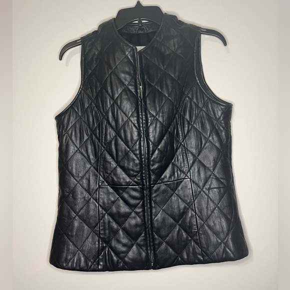 Pamela McCoy collection quilted leather vest women’s size small full zip - Picture 5 of 5
